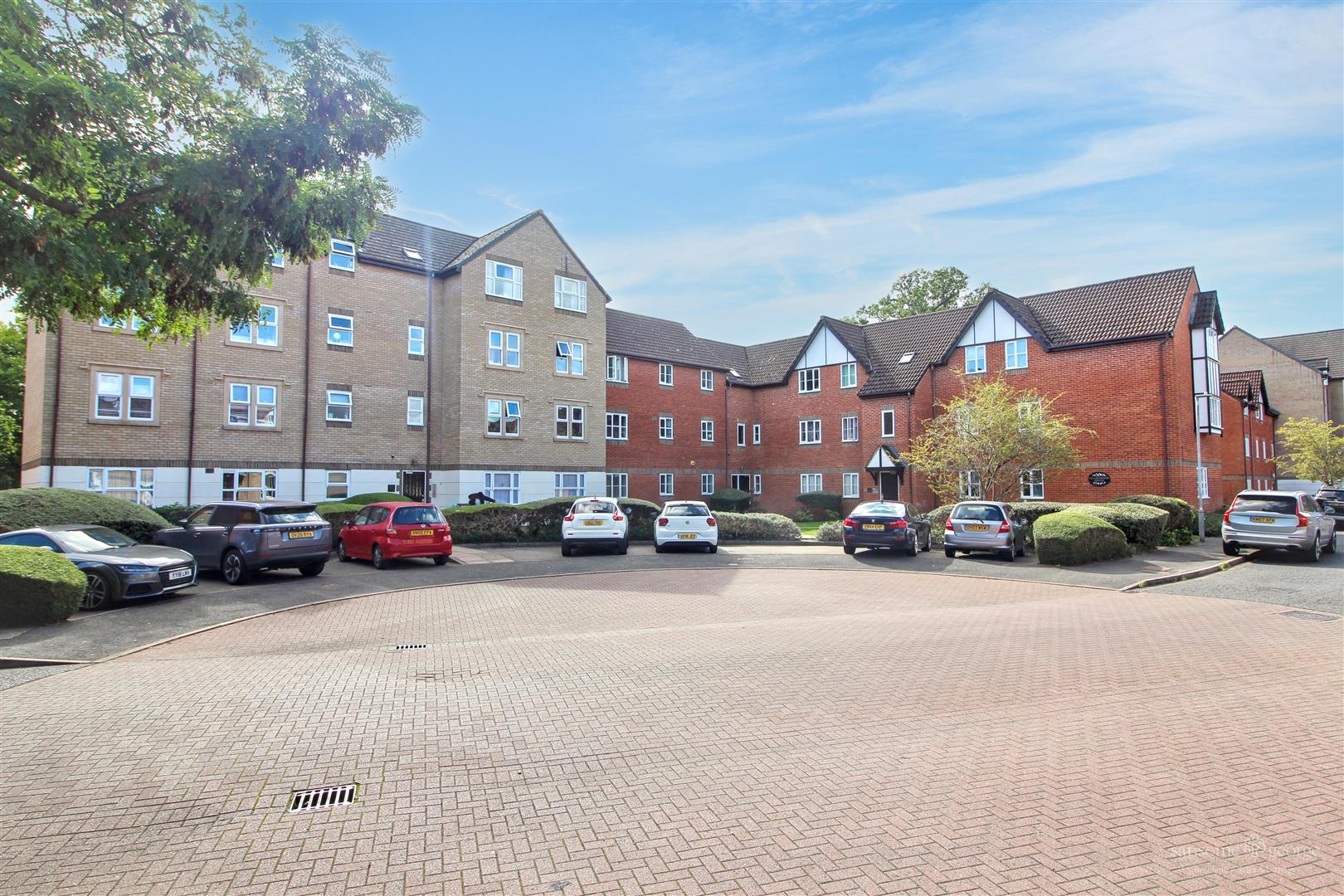 Rembrandt Way, Reading